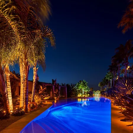 Biblos Hotell 5*