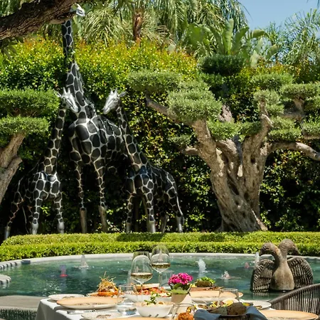 Hotell Biblos 5*