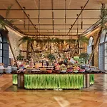 Hotel Biblos
