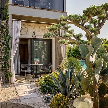 Biblos Hotel 5*