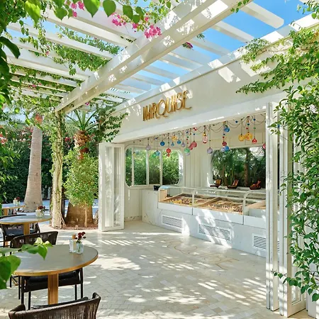 Hotel Biblos 5*
